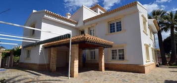 Chalet en Cabo Roig - La Zenia, Orihuela