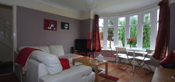 3 bed shared accommodation to rent