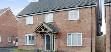 4 bedroom detached house