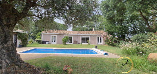 St Jean Du Falga  villa T6 de 150 m2 piscine  sans vis a vis terrain clos et arboré  de 2757 m2