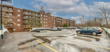 793 COLBORNE Street E Unit# 512, Brantford, Ontario