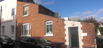 2 bedroom semi-detached house