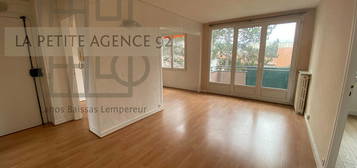 Appartement  à louer, 3 pièces, 2 chambres, 54 m²