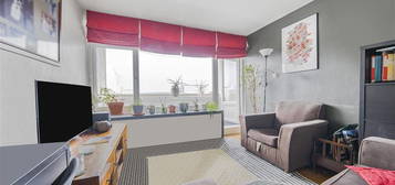 2 bed flat for sale