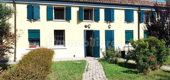 Villa a schiera via Cà rossa 19/A, San Biagio, Ferrara