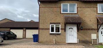 2 bed end terrace house to rent