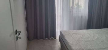 Inchiriez apartament 3 camere / micro 39