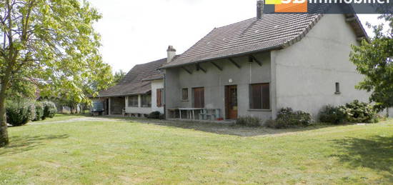 PROCHE SAINT-GERMAIN-DU-BOIS (71), À VENDRE MAISON DE CAMPAGNE 100 m², dépendances, terrain