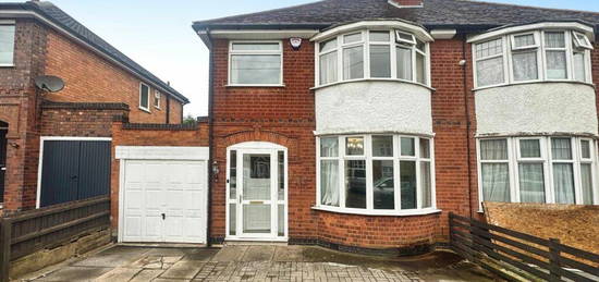 3 bedroom semi-detached house