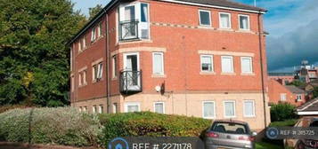 Flat to rent in Broom Green, Sheffield S3