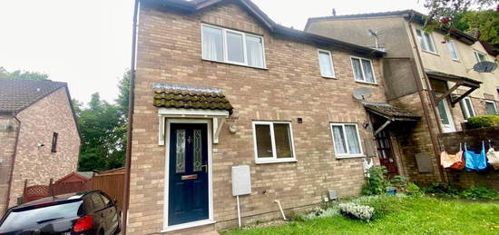 2 bed end terrace house to rent