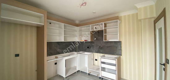 SB EMLAK GYD 3+1IKLIGIN VE ZERAFETN UYUMU 120M2 SIFIR DARE