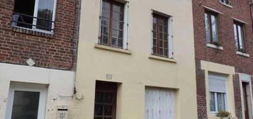 Maison à vendre, 5 pièces, 2 chambres, – m²