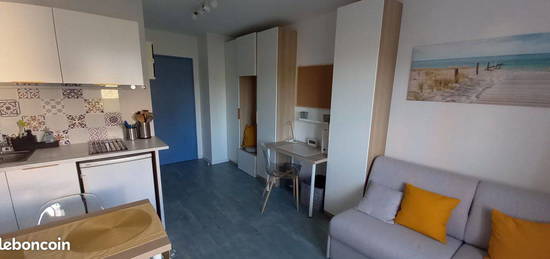 Studio meublé 19 m, confort , quartier St Mihel