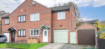 3 bed semi-detached house for sale