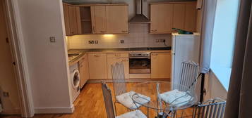 2 bed flat to rent