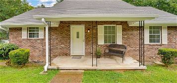 185 Sims Dr, Chattanooga, TN 37415