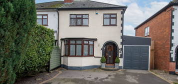 3 bed semi-detached house for sale