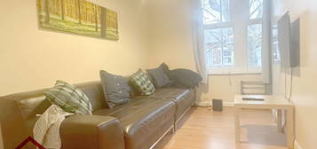 4 bed shared accommodation to rent