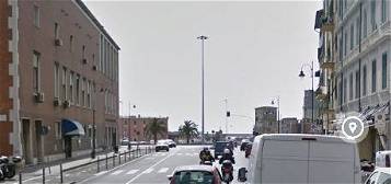 Monolocale via San Giovanni, Via Grande - Piazza della Repubblica, Livorno