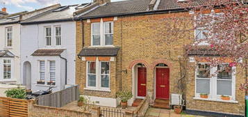 2 bedroom terraced house