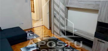 Apartament 2 camere, centrala propie, decomandat, zona Medicinei