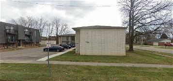 138 S Brown School Rd, Vandalia, OH 45377