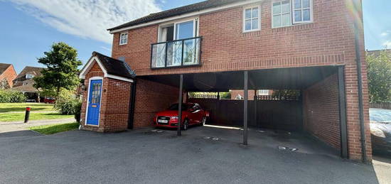 2 bedroom detached house