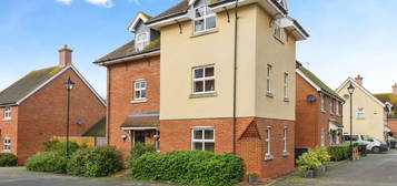 4 bed detached house for sale