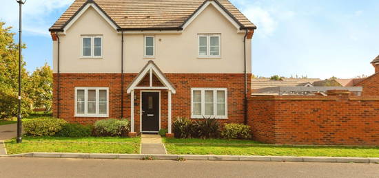 4 bed detached house for sale