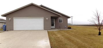 114 8th St S, Hoffman, MN 56339