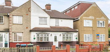 3 bed semi-detached house for sale