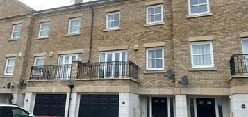 4 bedroom town house for sale