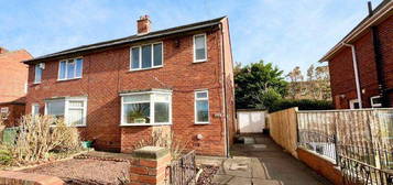 2 bedroom semi-detached house for sale