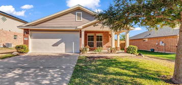 1421 Starlight Dr, Temple, TX 76502