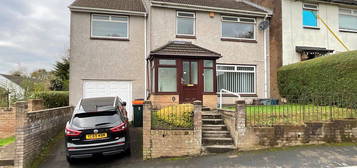 4 bed semi-detached house for sale