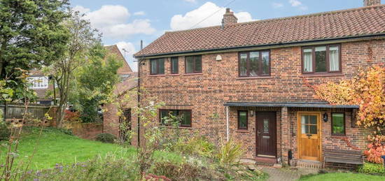 Property to rent in Frith Manor Farm Cottages, Lullington Garth, London N12