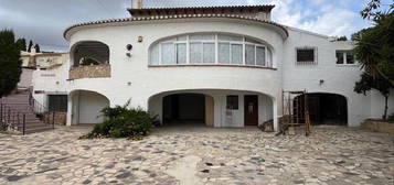 Casa o chalet en venta en Benicolada - Las Adelfas