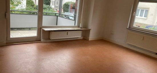 3-Zimmer-Wohnung im Erdgeschoss ab sofort frei!