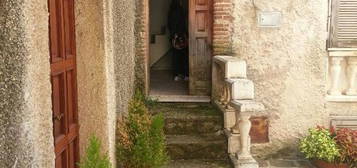 Casa di paese in vendita in via della chiesa, 5