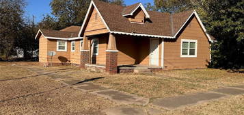 800 E 16th, Ada, OK 74820