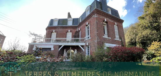 Maison 2 étages  à vendre, 13 pièces, 6 chambres, 344 m²