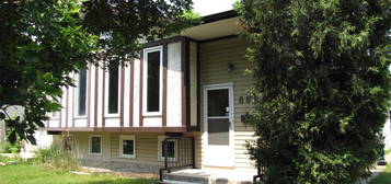 663 McMeans Avenue E, Winnipeg, Manitoba 