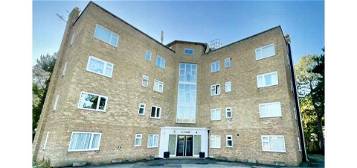 Flat to rent in Dale Court, Heswall CH60