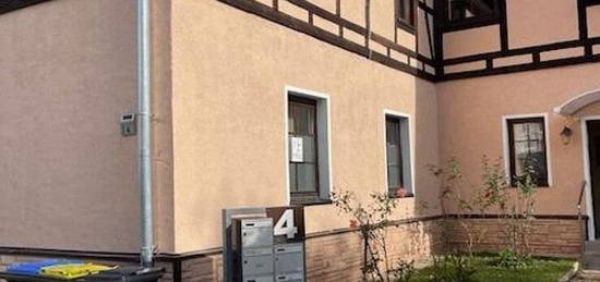 Hier werden Wohnträume wahr! Hübsche renovierte kleine 2- Raumwohnung, EG rechts in Erfurt /Alach