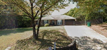 2403 Summerville Rd, Phenix City, AL 36867