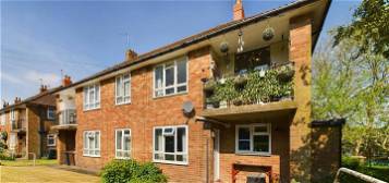 Flat for sale in Lincombe Drive, Leeds LS8