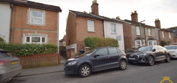 Semi-detached house to rent in Markenfield Road, Guildford GU1