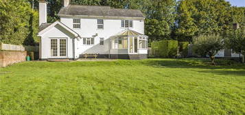 4 bedroom detached house to rent