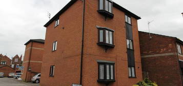 2 bedroom ground floor flat